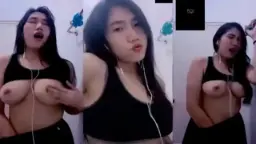 Bokep VCS Cewek Cantik Toket Gede Sange Video by TXXX